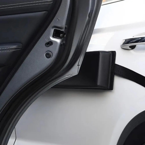 Ochrana proti nárazům pro dveře automobilu — proti poškrábání a nárazům